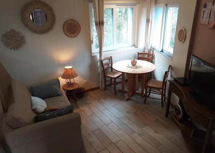 Апартаменты Joli Duplex, Terrasse, Hyper Centre *